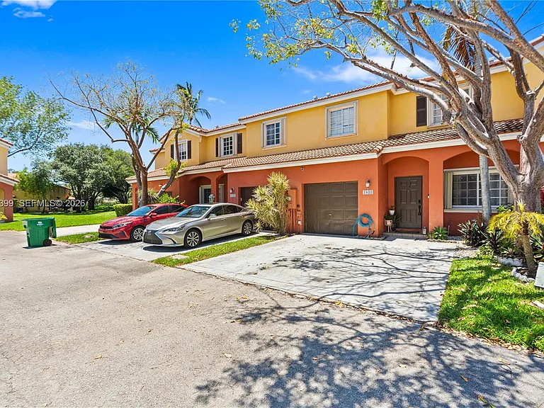 1844 SW 102nd Way — Photo 3