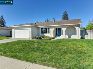 6829 Park Riviera Way, Sacramento, CA 95831