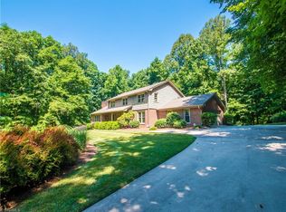 8500 Hollow River Ct, Oak Ridge, NC 27310