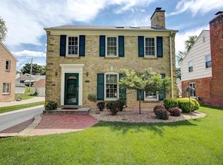 2550 N 83rd St, Wauwatosa, WI 53213