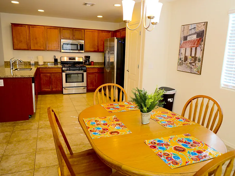 Dinning room 3