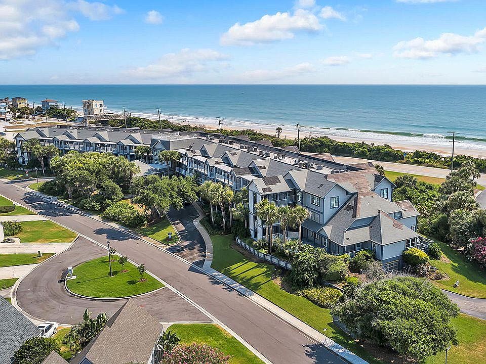 Beach is across the street!
