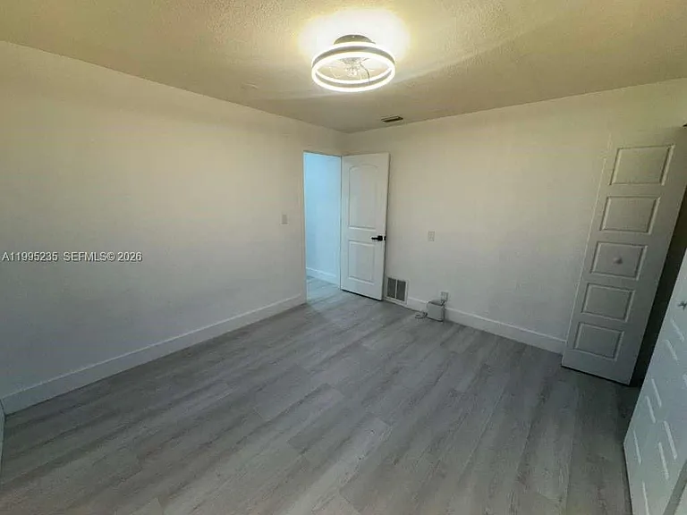 230 E 56th St — Photo 25