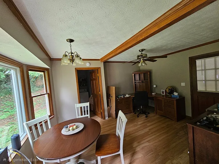 630 Alma Ct — Photo 13