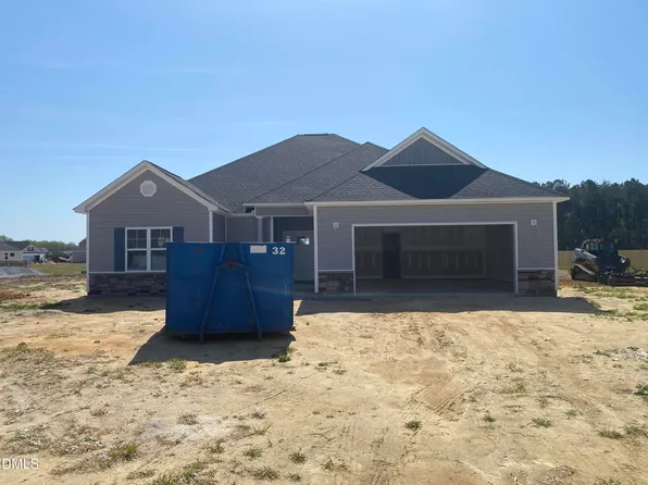 208 Talton Estates Dr, Pikeville, NC 27863