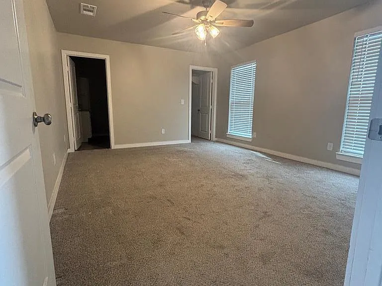 2827 Battle Ave — Photo 11