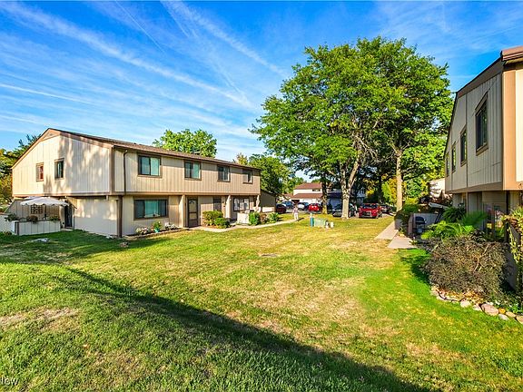 3rd image of 11690 Harbour Light Dr #3