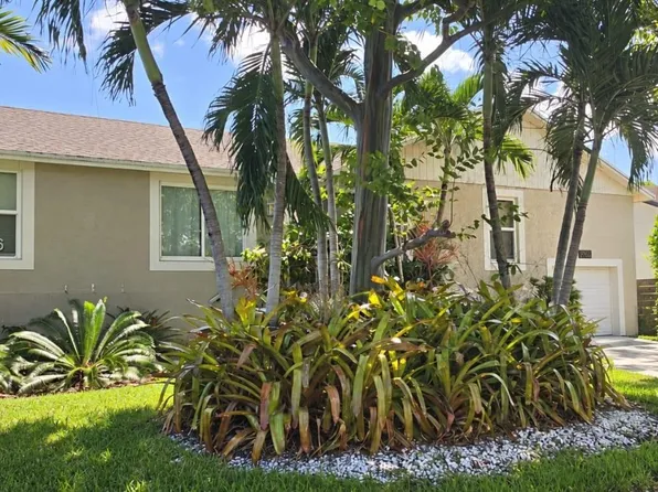 9760 SW 211th St, Cutler Bay, FL 33189