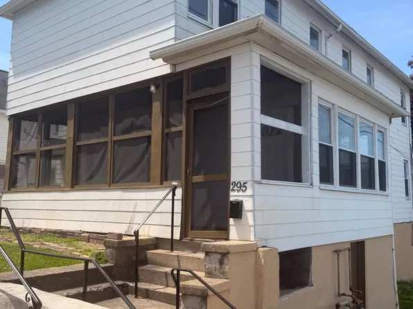 295 State St, Nanticoke, PA 18634