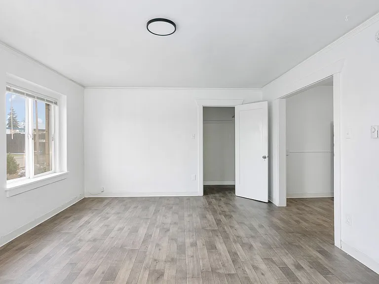 3502 McKinley Ave — Photo 4