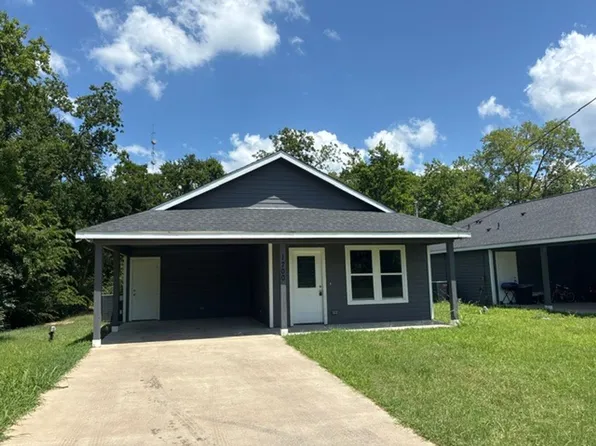 1700 Clark St, Commerce, TX 75428
