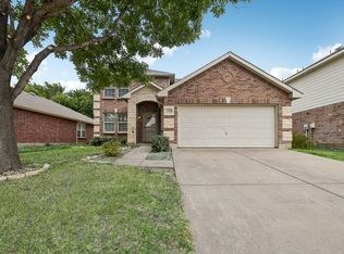 12924 Cedar Hollow Dr, Fort Worth, TX 76244