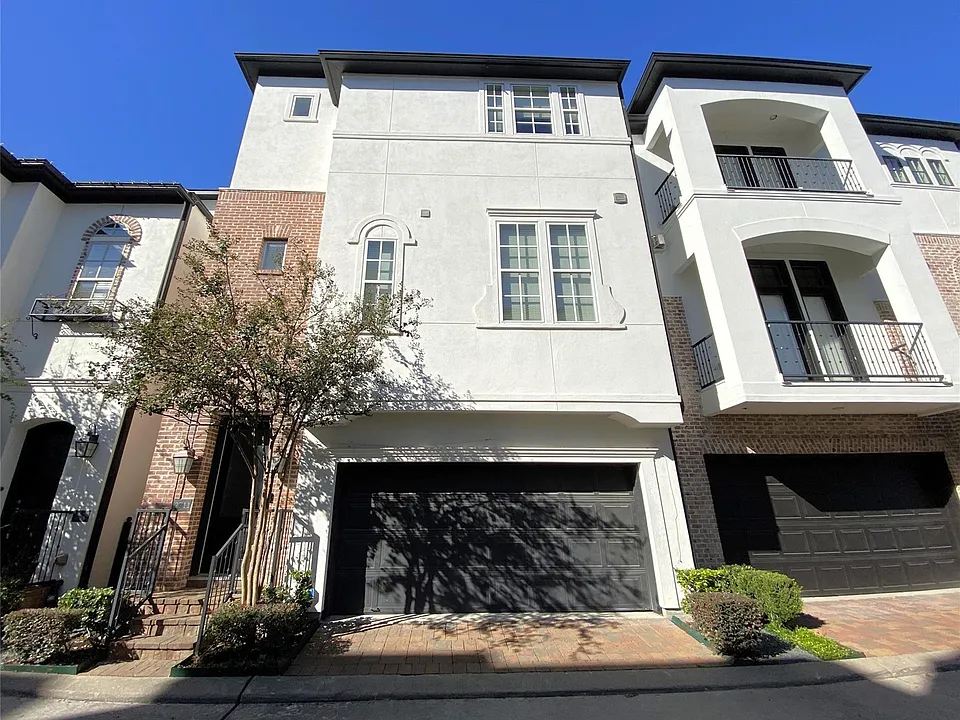 2711 Cohn Arbor Ln