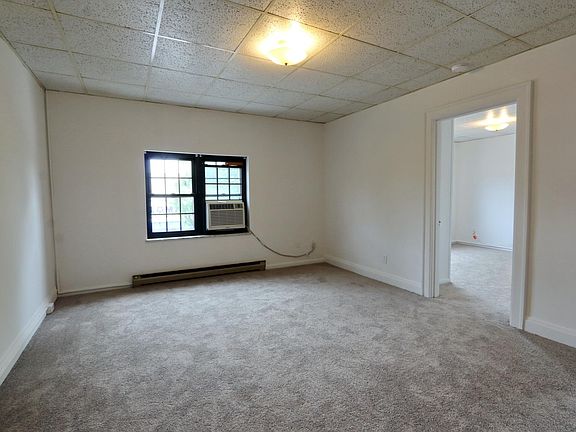 2nd image of 241 5th Ave APT 4