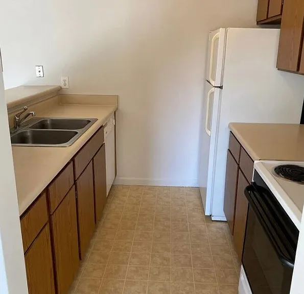 14555 Harrison St #1 — Photo 3