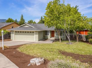 109 Alder St, Phoenix, OR 97535