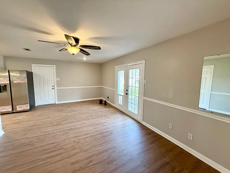 207 Estates Dr — Photo 9
