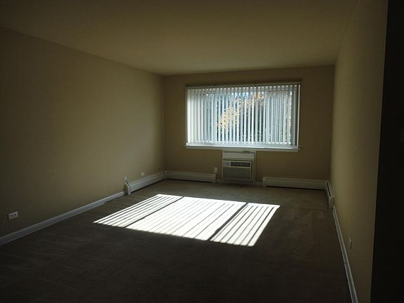 Living room front picture window