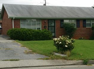 1437 Cove Rd NW, Roanoke, VA 24017