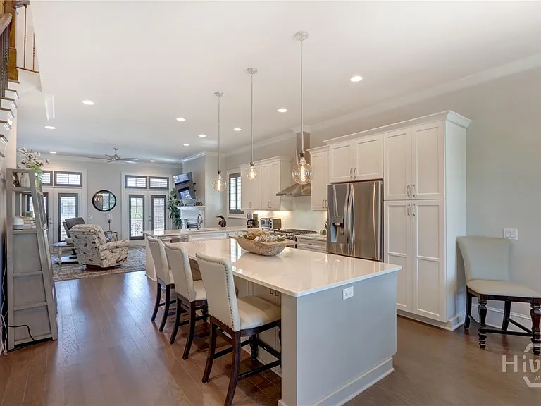 421 Port St — Photo 14