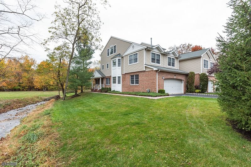 1st image of 18 MC MANUS CT