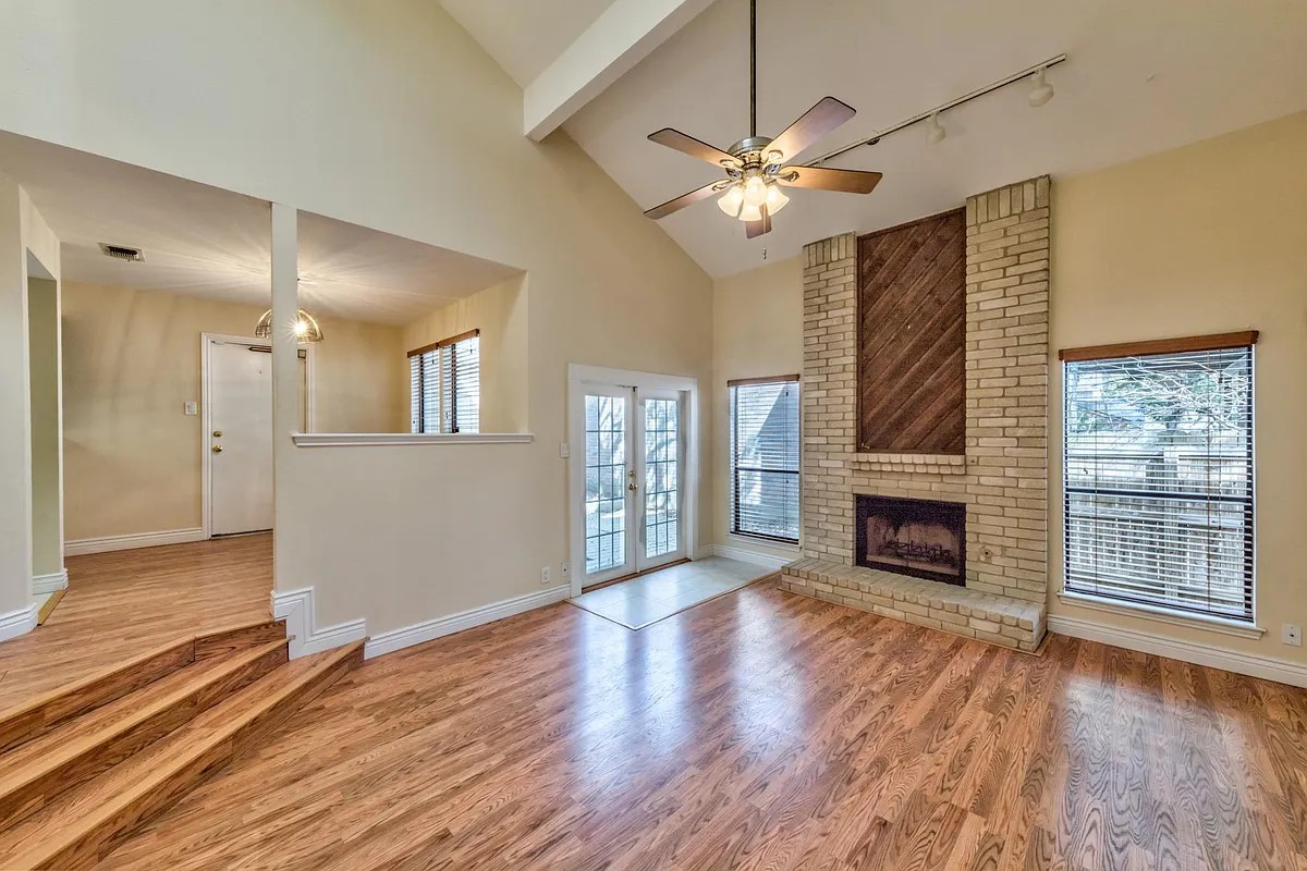 Building Photo - 6424 Brookway Dr