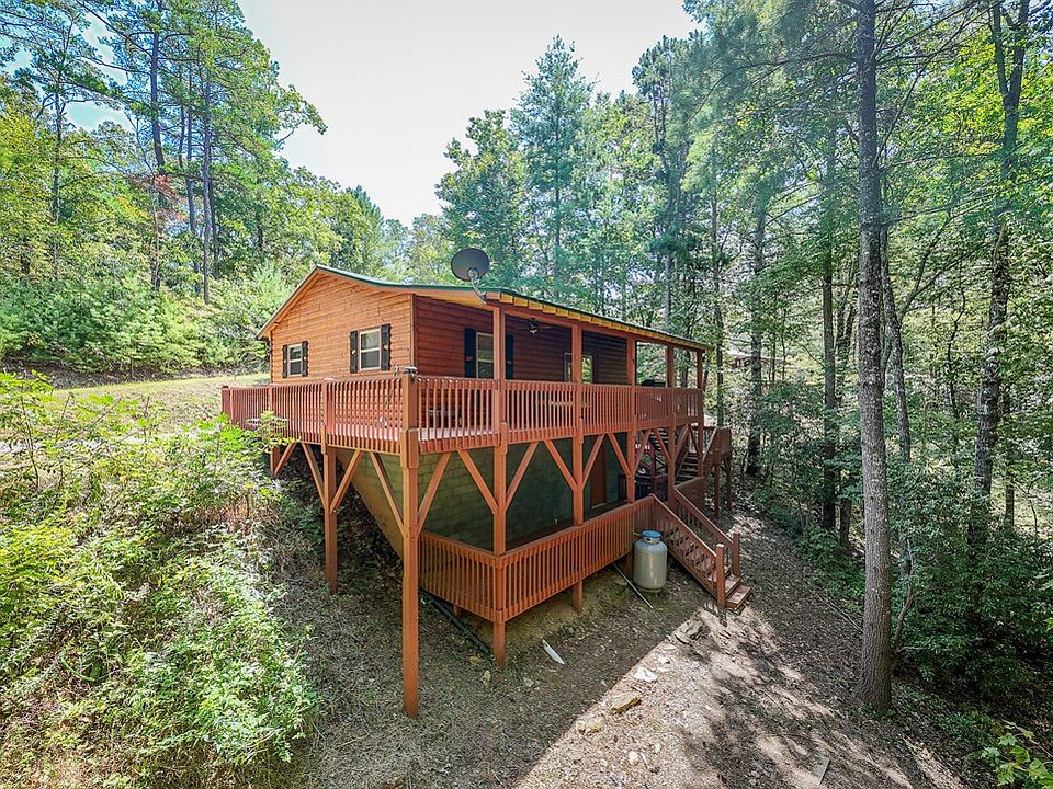 1st image of 15 Fern Ridge Trl
