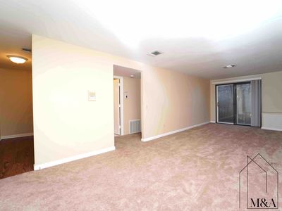 176 Maple Ave APT 3-34, Rutland, MA, 01543