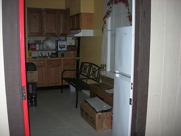 3rd image of 1211 E Grimes St