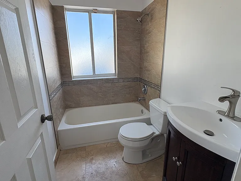 17221 SW 142nd Ct — Photo 16