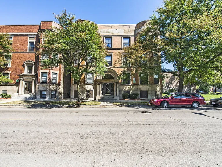 5051 S Forrestville — Photo 80