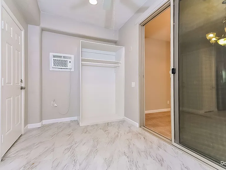 820 Vegas Palm Ave — Photo 9