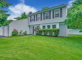 80 Oak Glen Rd, Toms River, NJ 08753