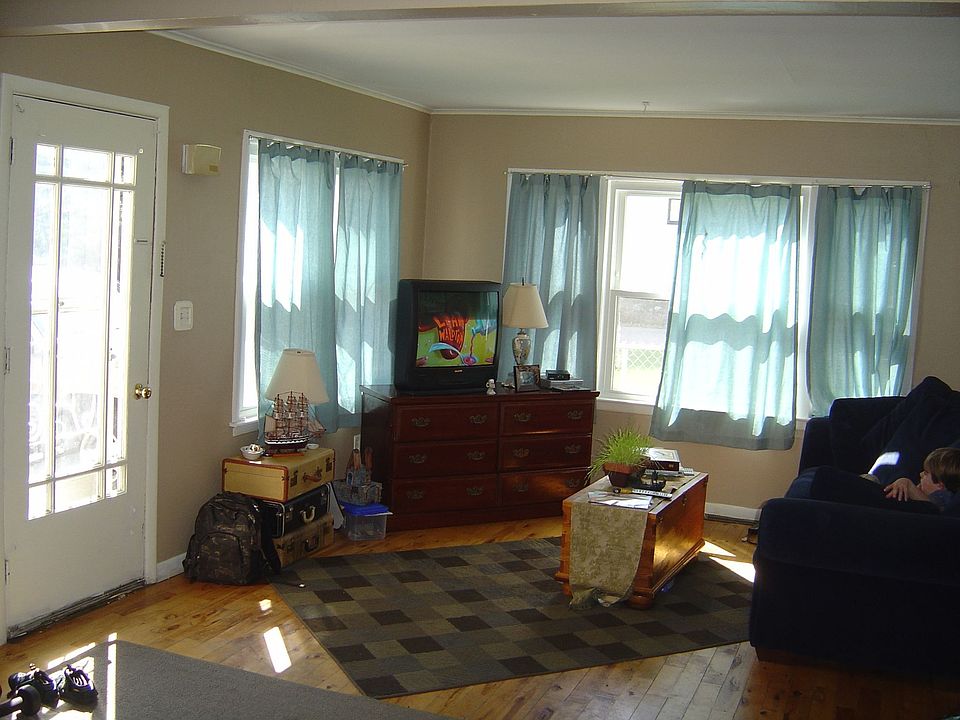 SOME HARDWOOD FLOORS