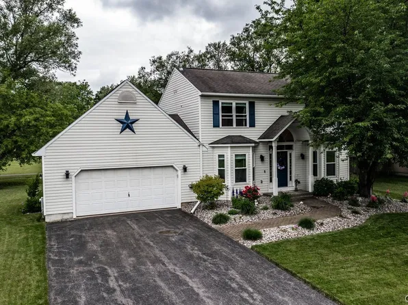 514 Crandon Ter, Baldwinsville, NY 13027