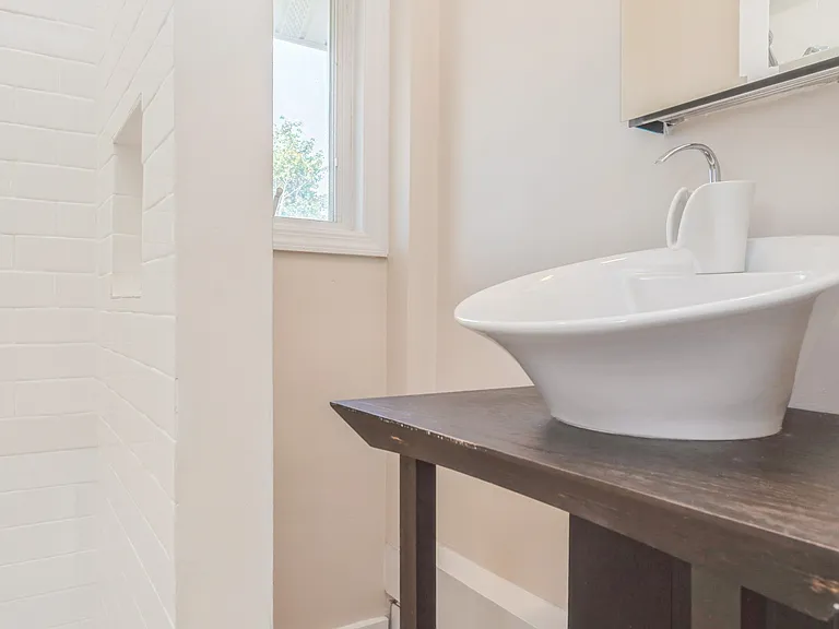 118 Joline Ave #2 — Photo 7