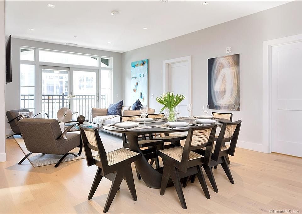 2nd image of 21 Maple St #206
