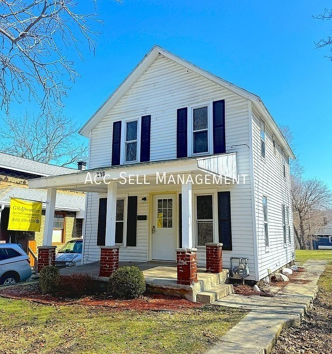 1st image of 836 Coit Ave NE