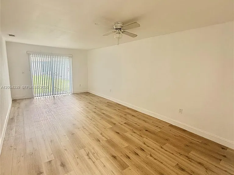 1990 NW 183rd St #9 — Photo 2