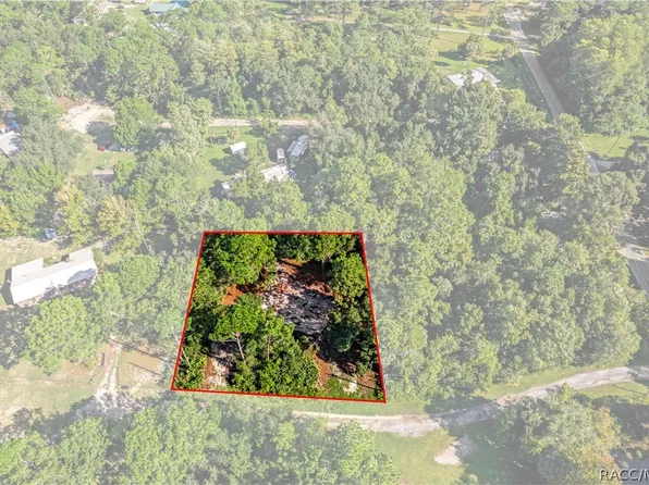 8181 W Tracy Ct, Homosassa, FL 34448