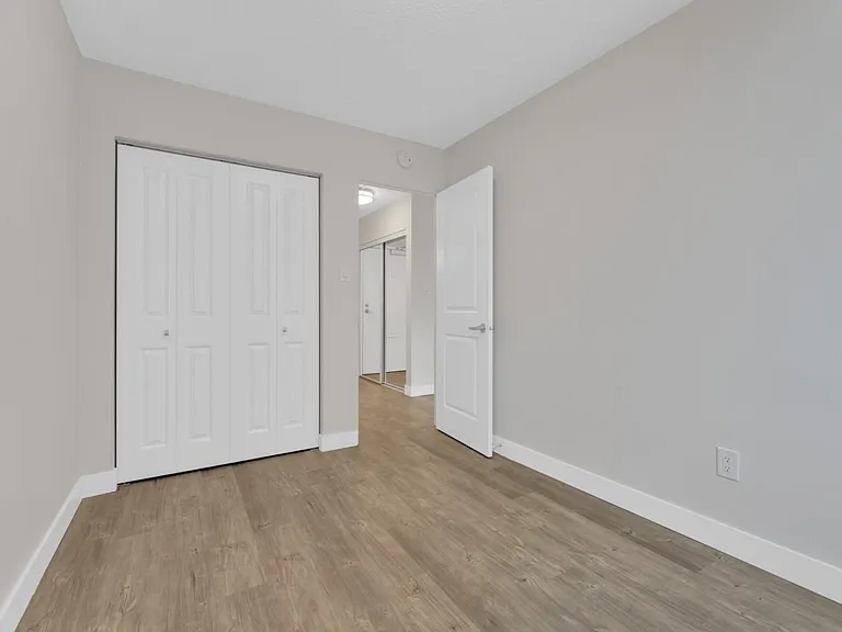 1655 Haro St — Photo 42