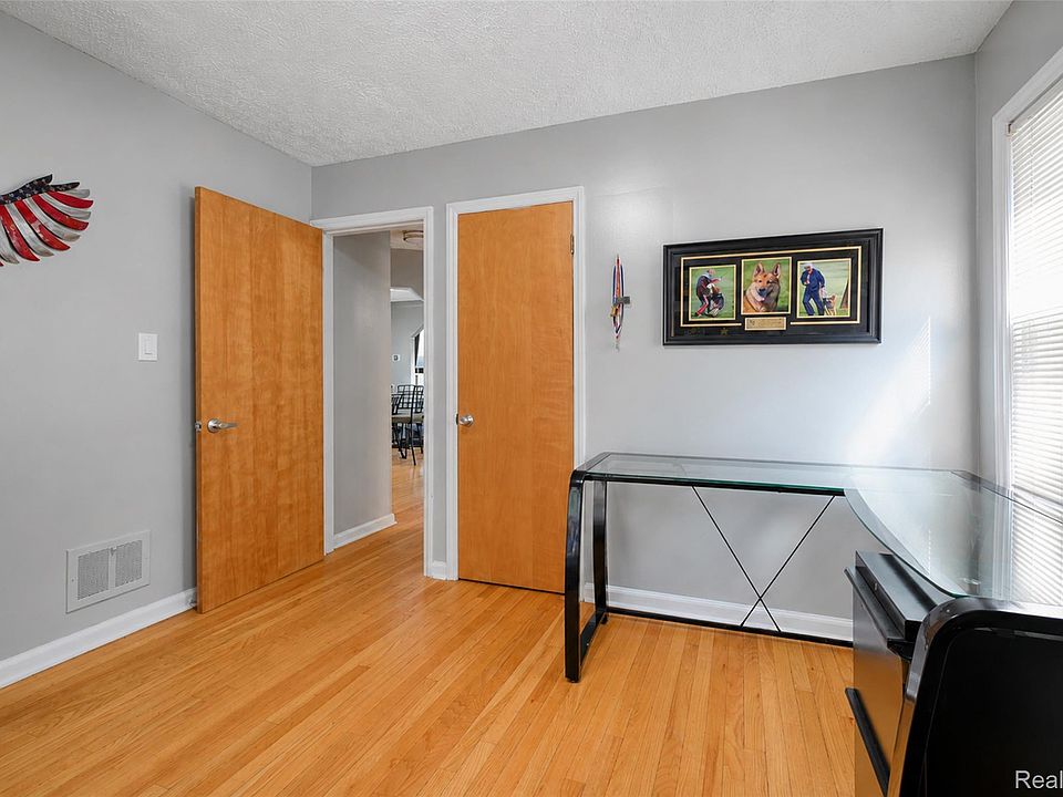 37899 Hayes Rd, photo 19