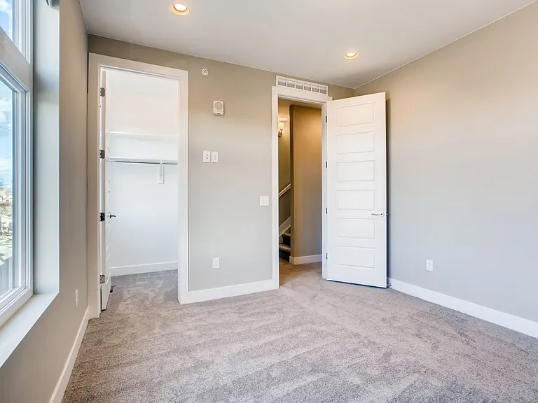 Forty45 Row — Photo 38
