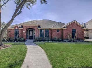 6850 Kemper Dr, Pasadena, TX 77505