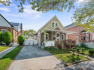 48-05 186th St, Fresh Meadows, NY, 11365