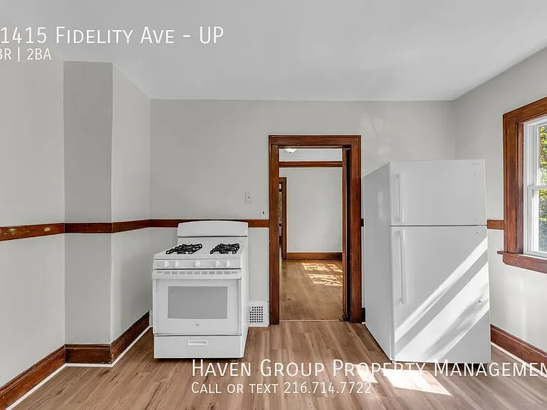 11415 Fidelity Ave #UP — Photo 9
