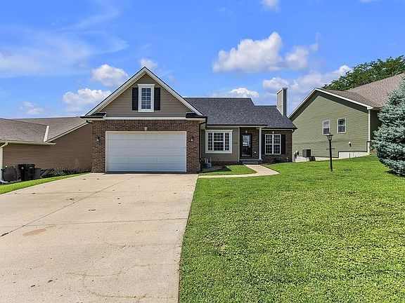 2nd image of 2708 Meadow Ridge Dr