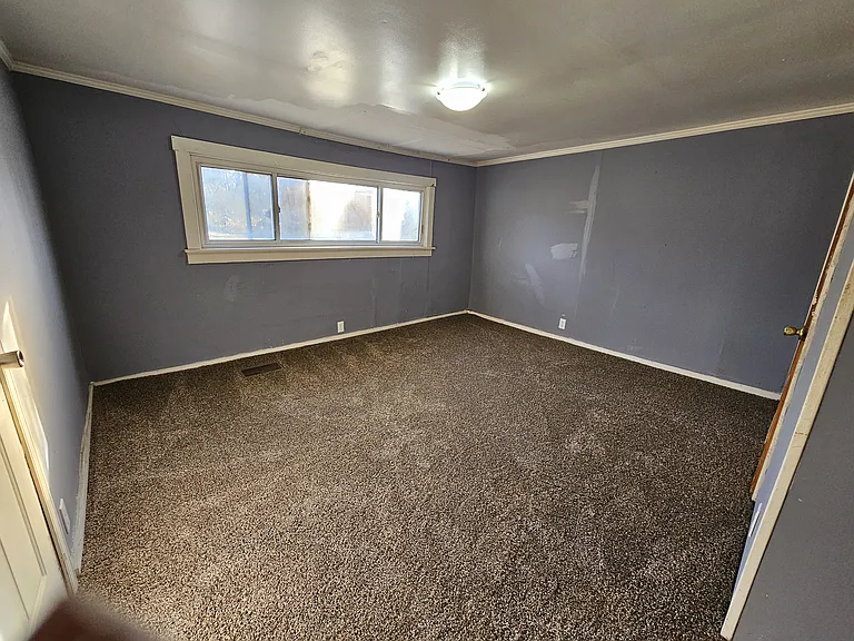 122 Locke Ln — Photo 6