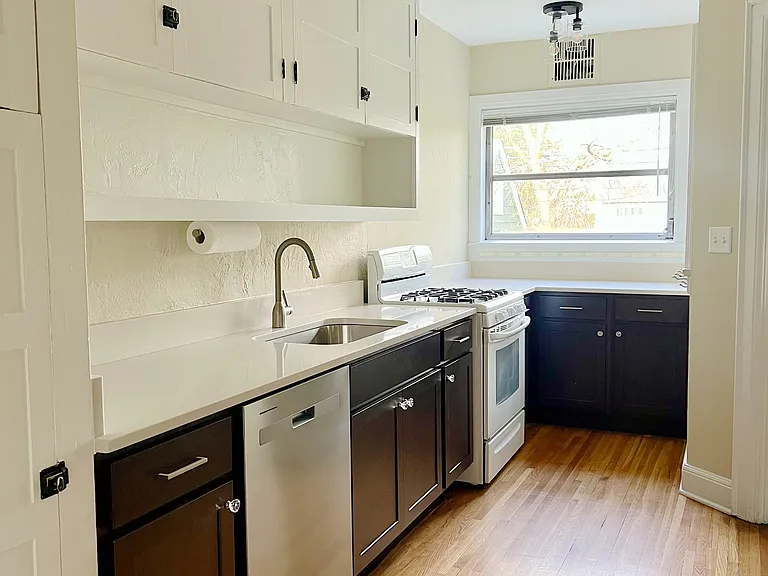 1403 Lincoln Rd #1403 — Photo 4