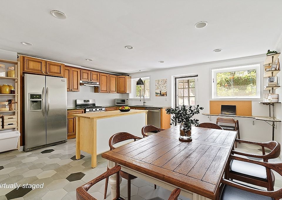 1st image of 508 17th St #1/2